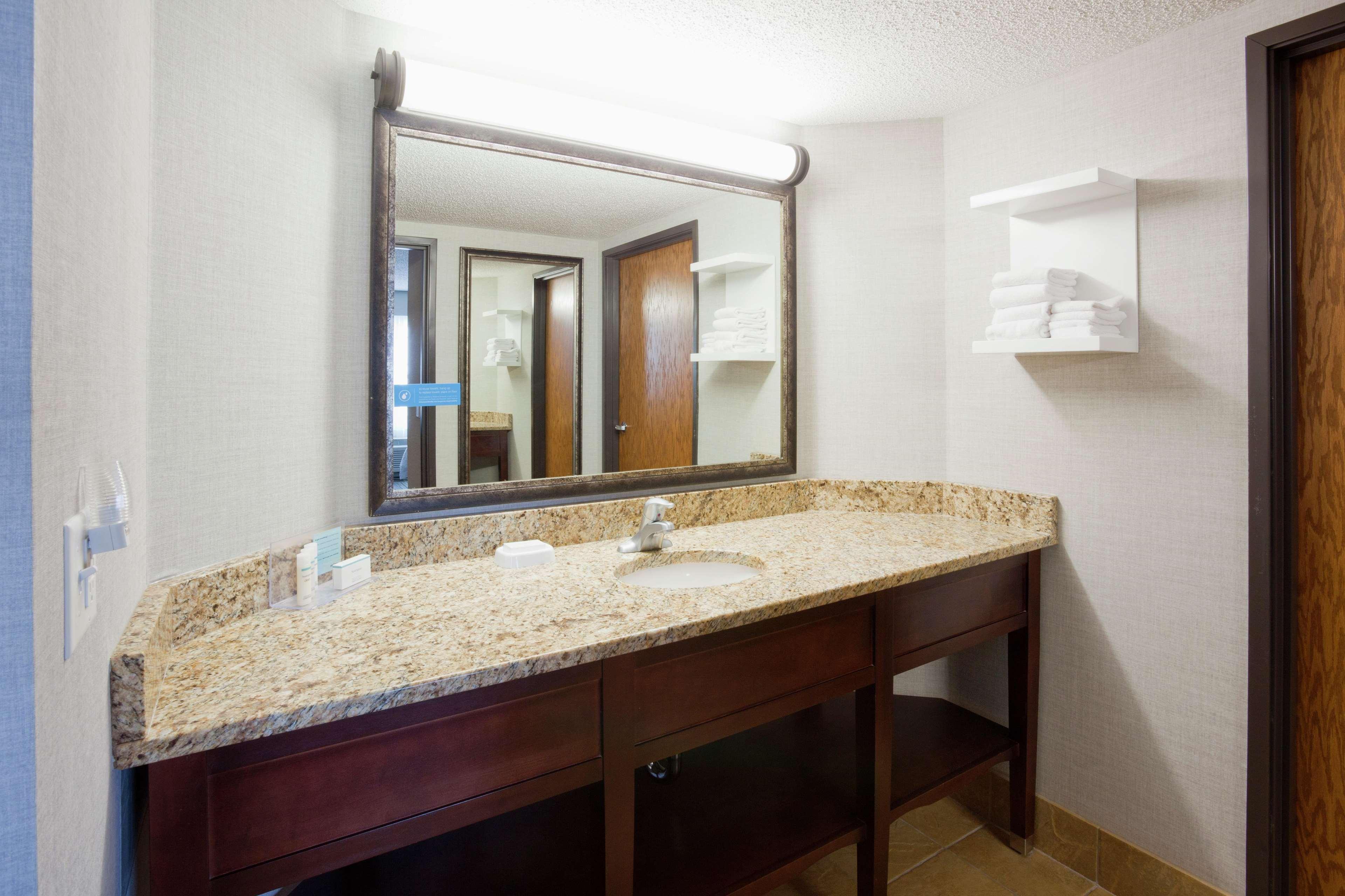 Hampton Inn Duluth-Canal Park Ngoại thất bức ảnh