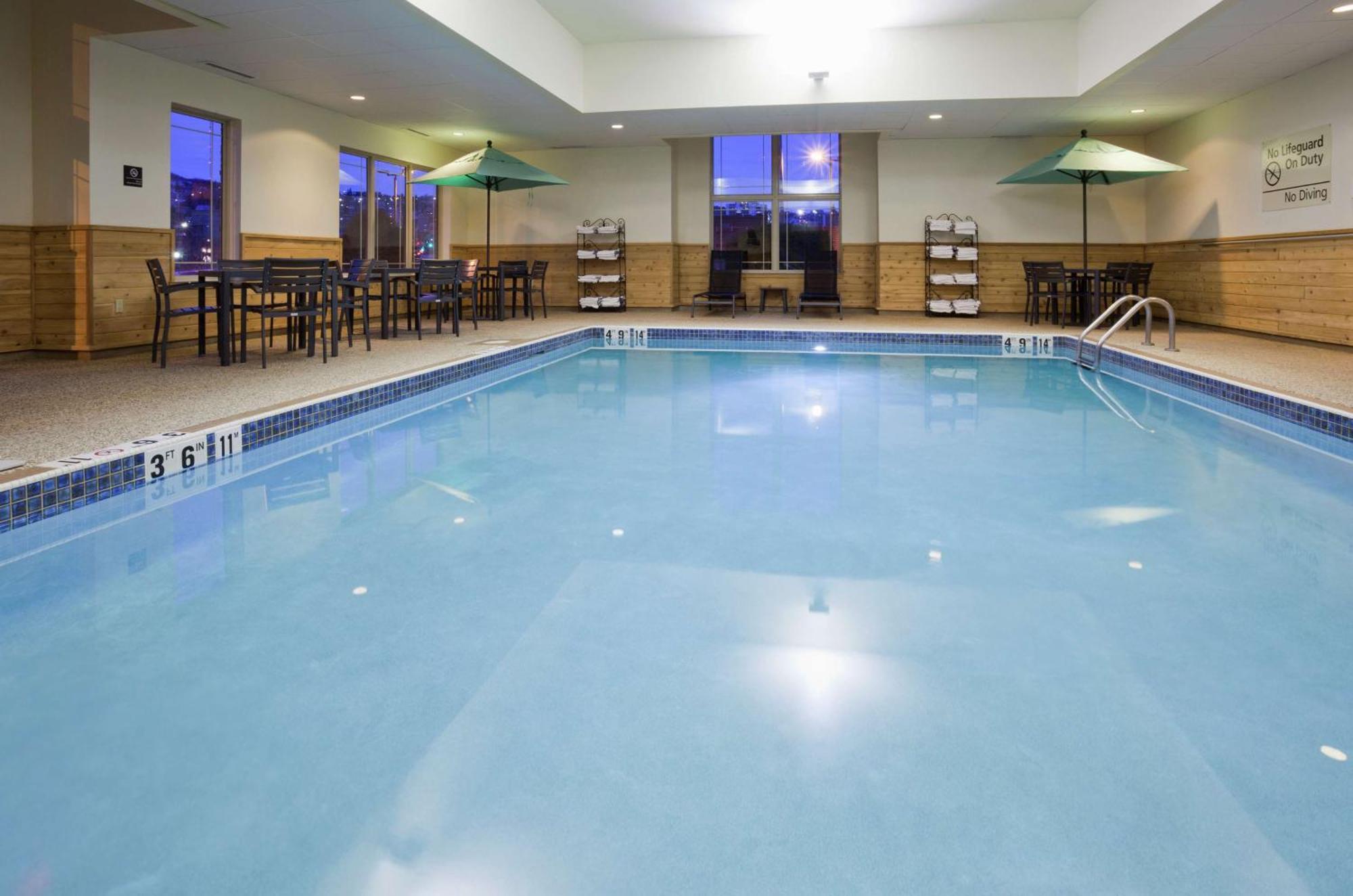 Hampton Inn Duluth-Canal Park Ngoại thất bức ảnh